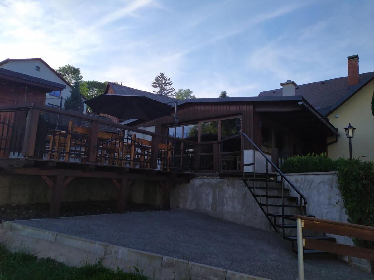 Ubytovani U Bohouse Илемнице Екстериор снимка